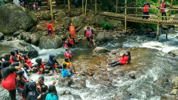 Wisata Alam Cireong Park